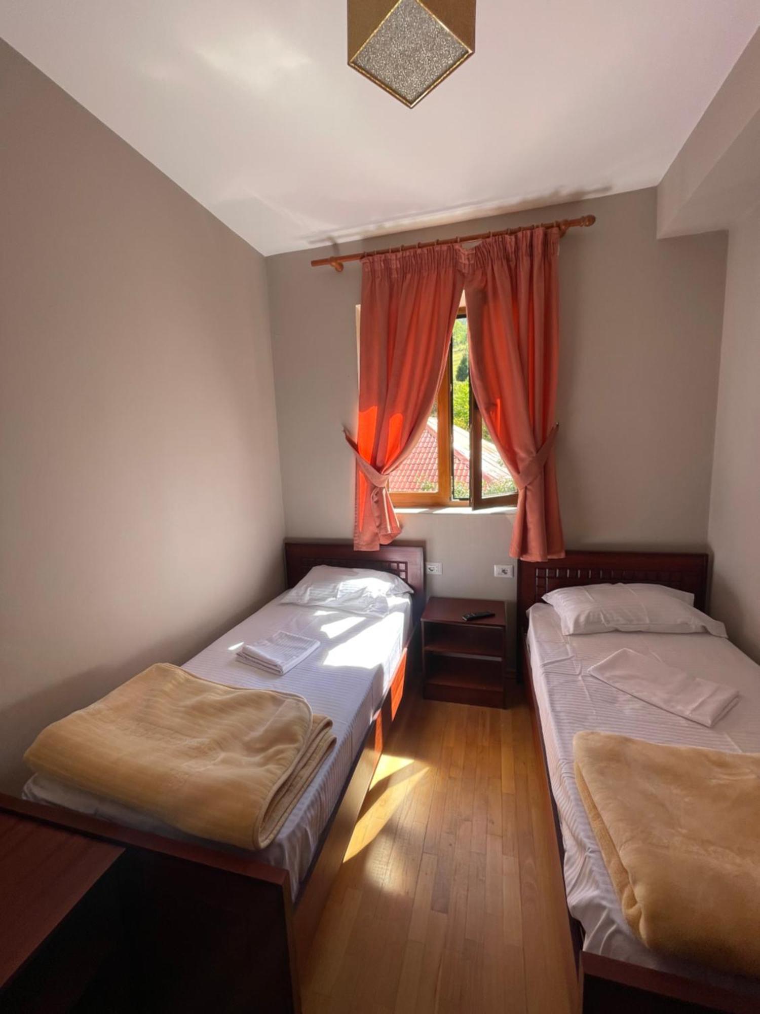 Lura Hotel Fushe-Lure Exteriér fotografie