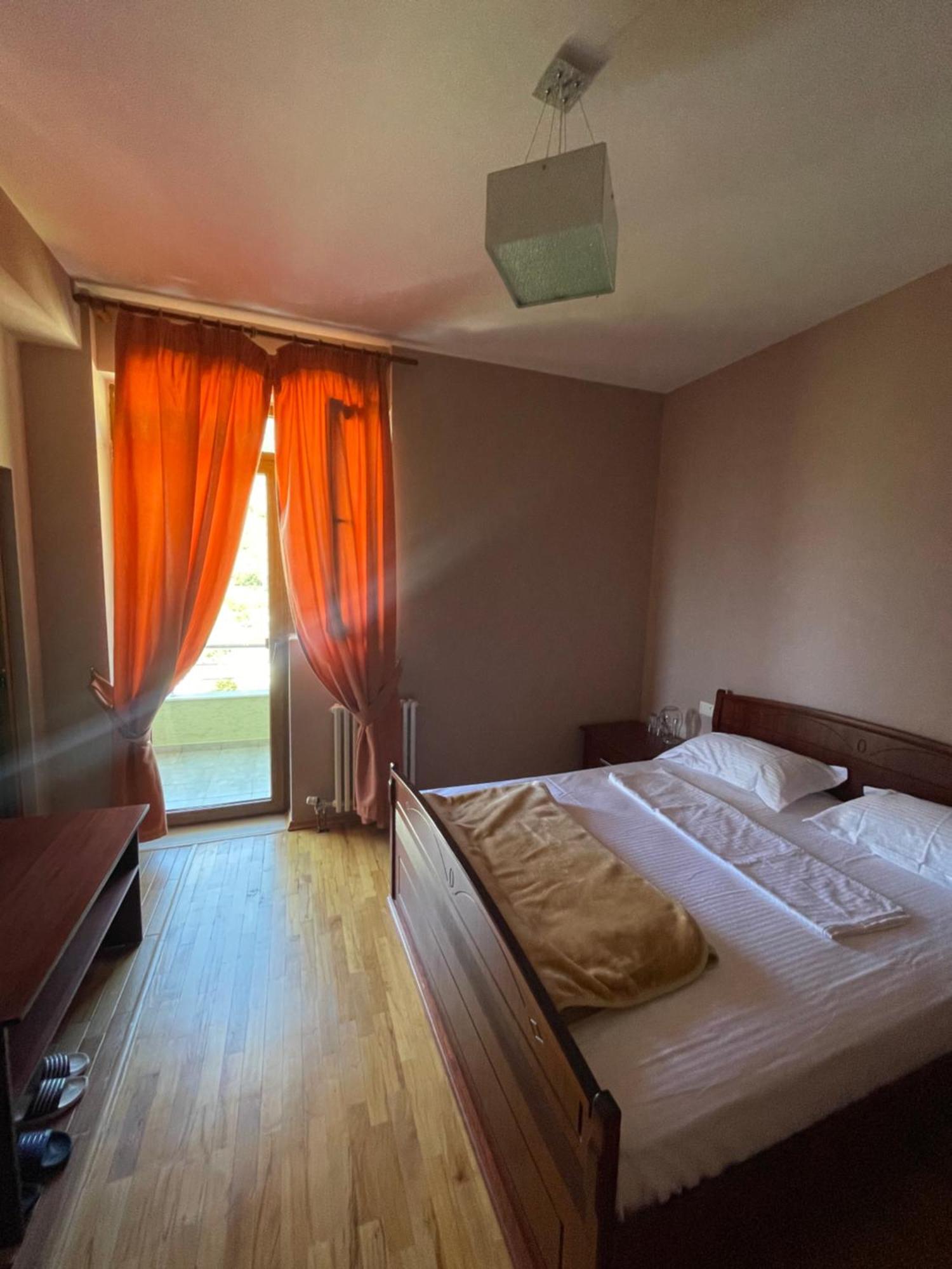 Lura Hotel Fushe-Lure Exteriér fotografie