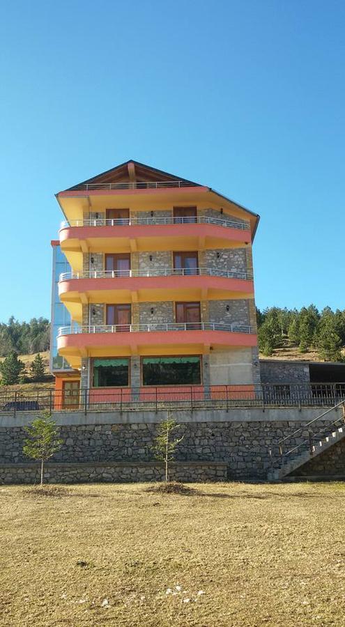 Lura Hotel Fushe-Lure Exteriér fotografie